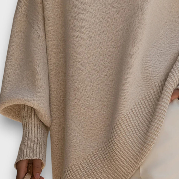 Avenne – Oversized poncho sweater