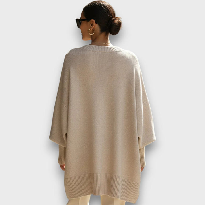 Avenne – Oversized poncho sweater
