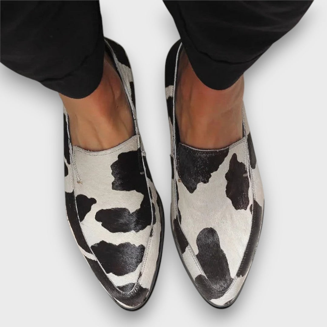 Raisa – Loafer in Cow Print with Statement Factor