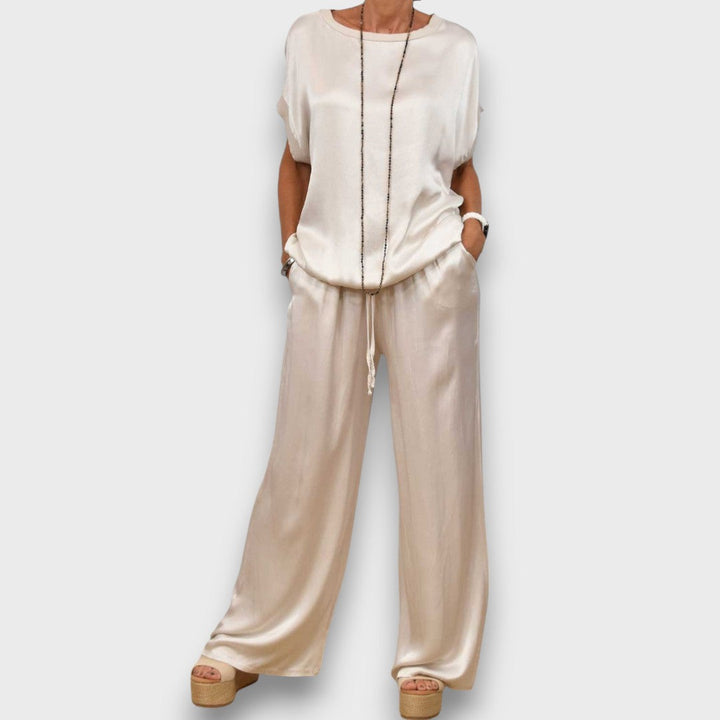 Clorena – Elegant Two-Piece Set