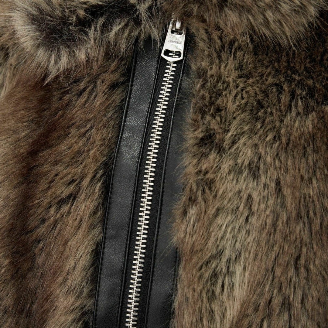 Amelia – Short statement jacket with urban chic