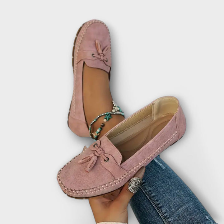 Emelie – Classic Moccasins in Modern City Style