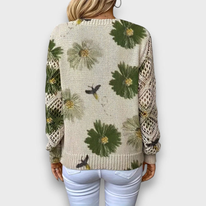 Aurelia – Elegant Sweater with Floral Design