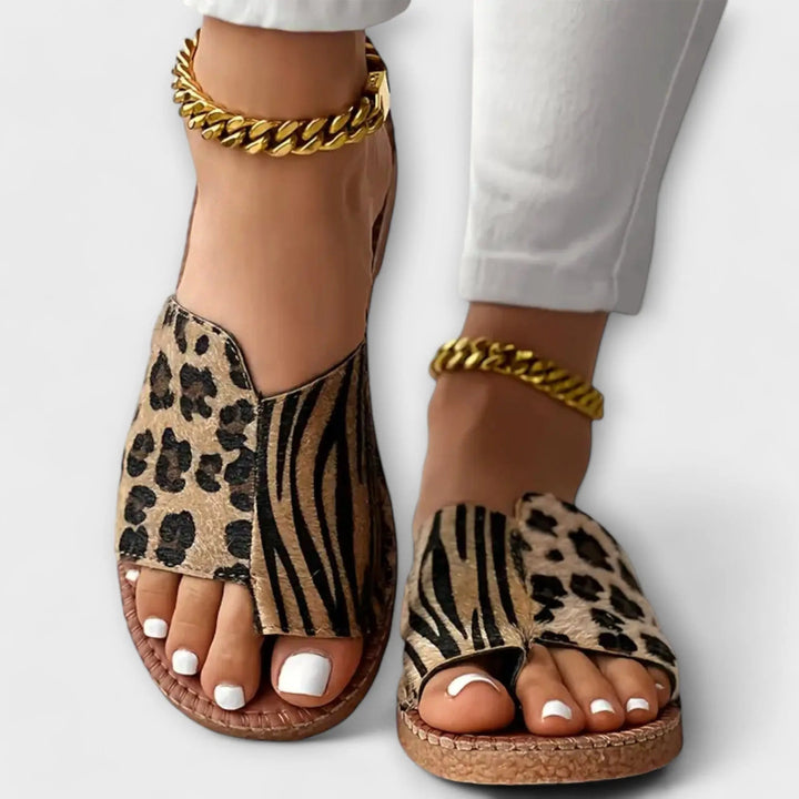 Meline – Sandals with Animal Print