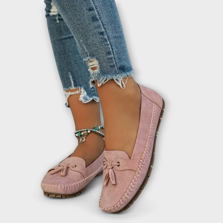 Emelie – Classic Moccasins in Modern City Style