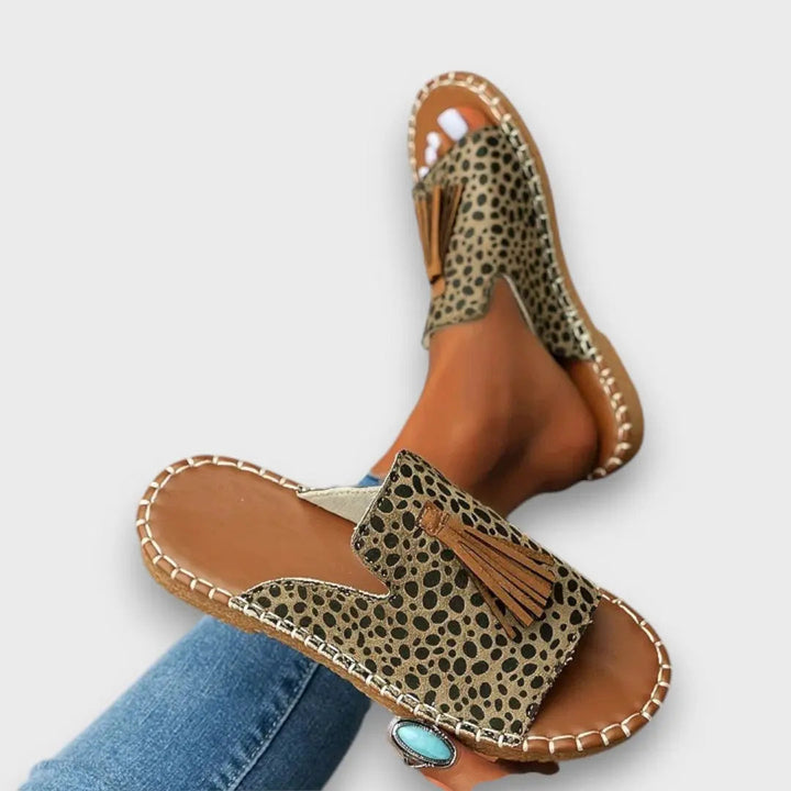 Lorraine – Comfortable Everyday Sandals with Ease