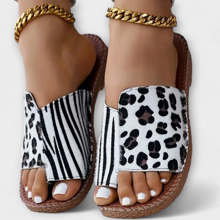 Meline – Sandals with Animal Print