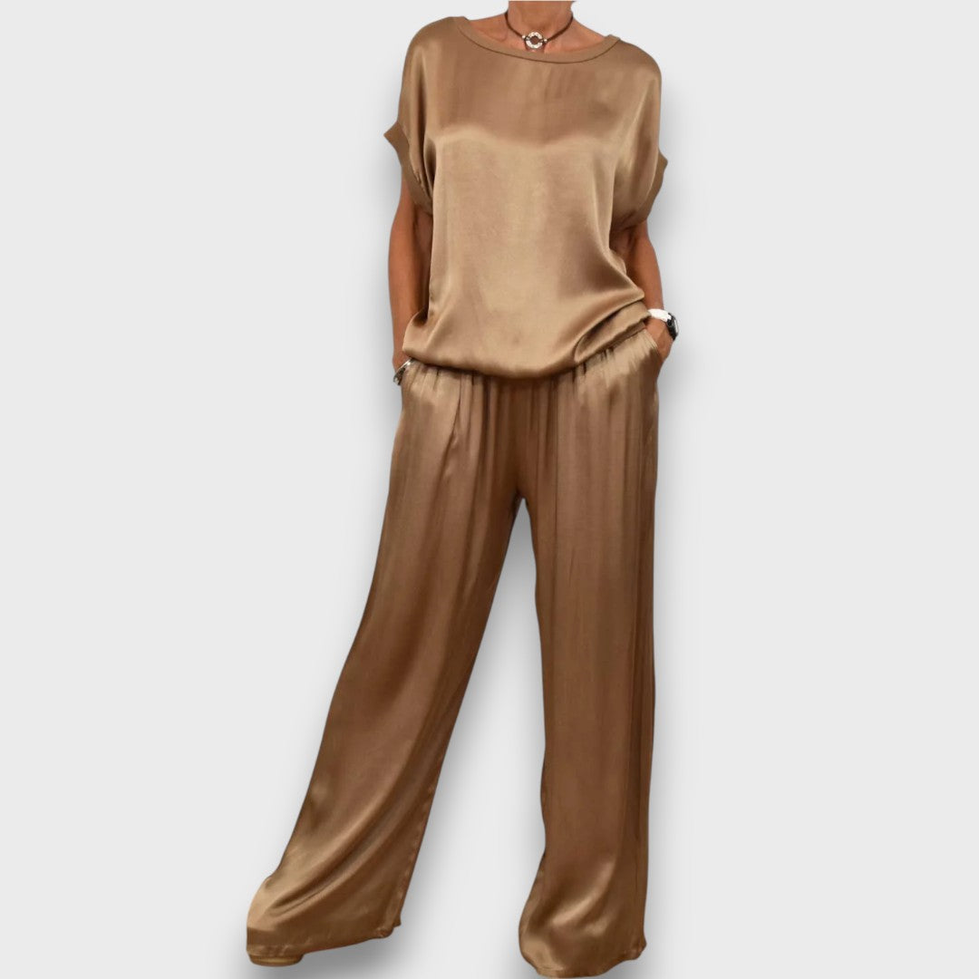 Clorena – Elegant Two-Piece Set