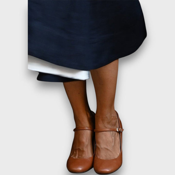 Bravina – Everyday Wearable Sandals with Delicate Straps