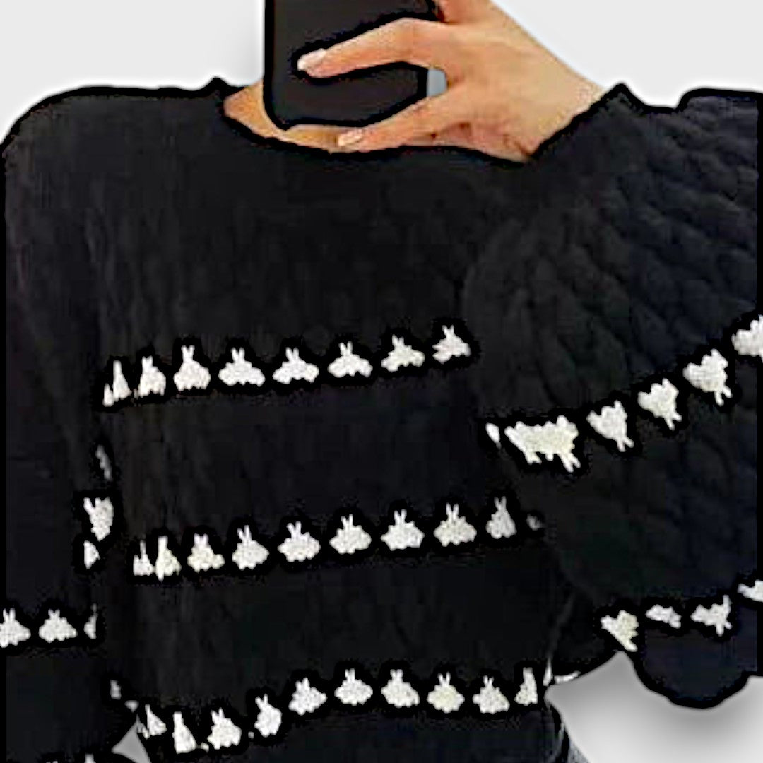 Luliane – Structured Sweater with Graphic Pattern