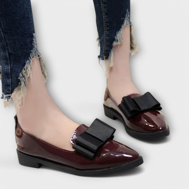 Maribel – Gloss Loafers with Bow Detail