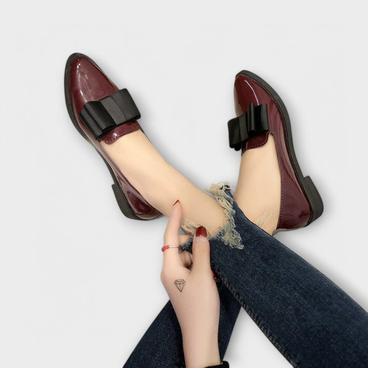 Maribel – Gloss Loafers with Bow Detail