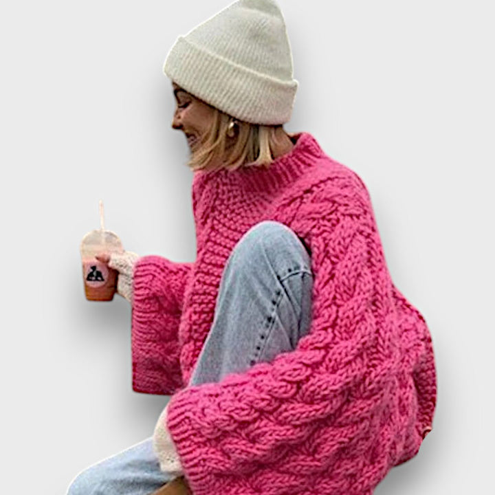 Knita – Chunky Knit Sweater with Cable Pattern