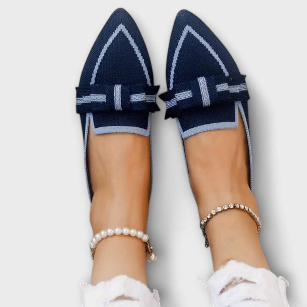 Elanira – Flat Shoes with Bow Detail