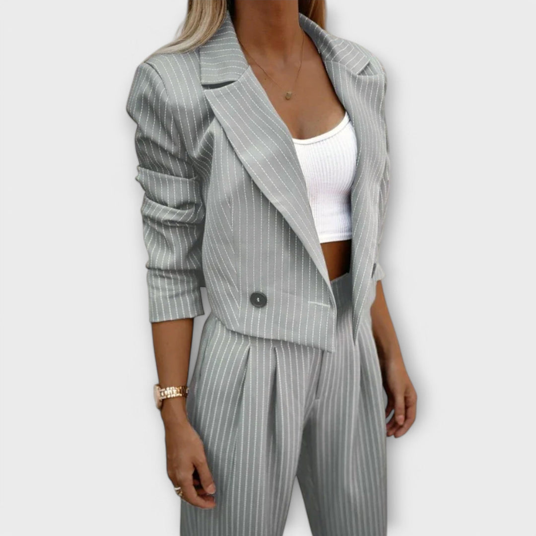 Ernora – Two-Piece Set with Blazer and Striped Pattern