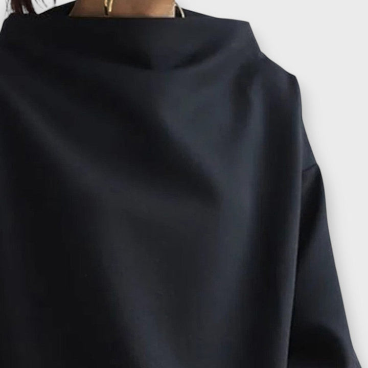 Gavrielle – Pullover with High Collar