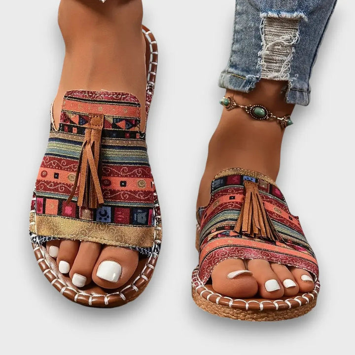 Lorraine – Comfortable Everyday Sandals with Ease