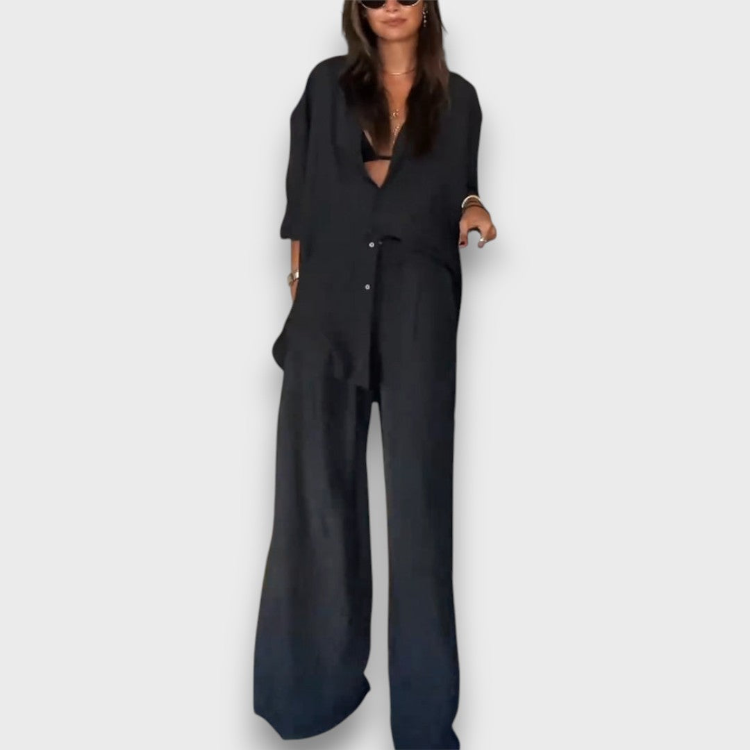 Inaya – Two-Piece Set with Modern Ease