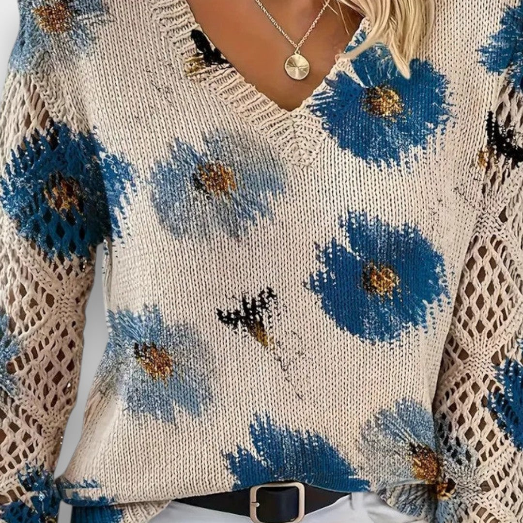 Aurelia – Elegant Sweater with Floral Design