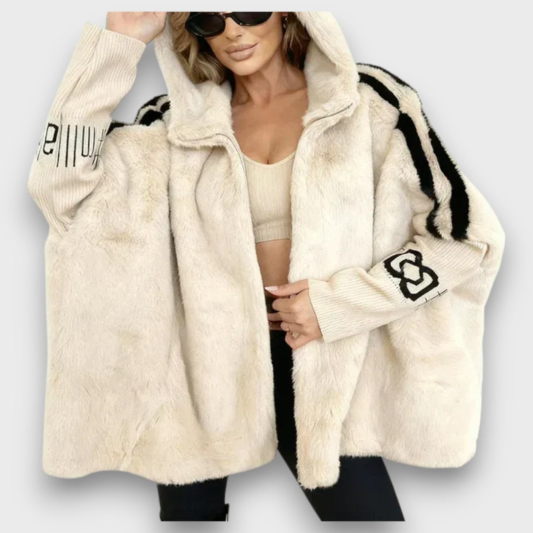 Ainoa – Cozy Zip-Up Hooded Jacket