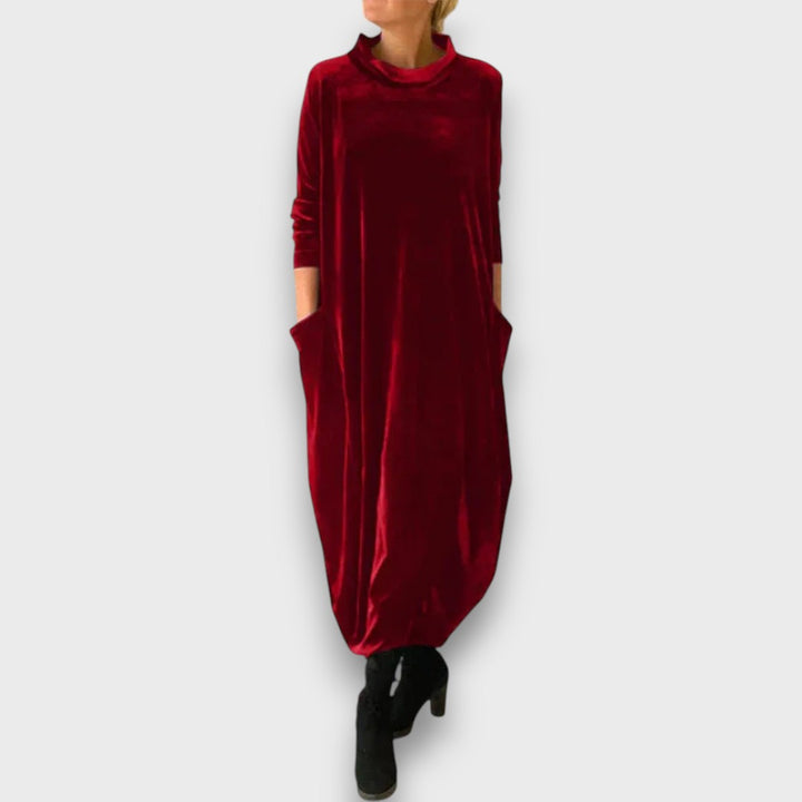 Ariala – Elegant High-Neck Velvet Dress