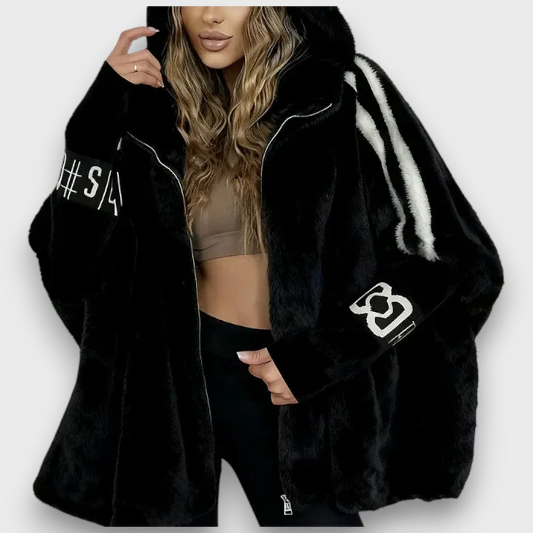 Ainoa – Cozy Zip-Up Hooded Jacket