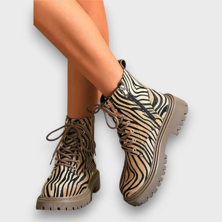 Mirella – Mid-Heel Ankle Boot with Print