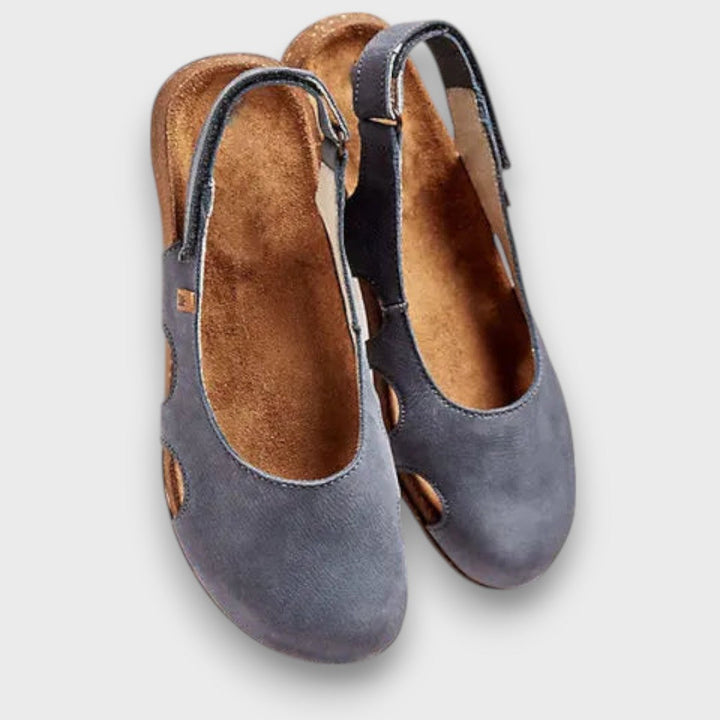 Deloria – Elegant Comfort Sandals