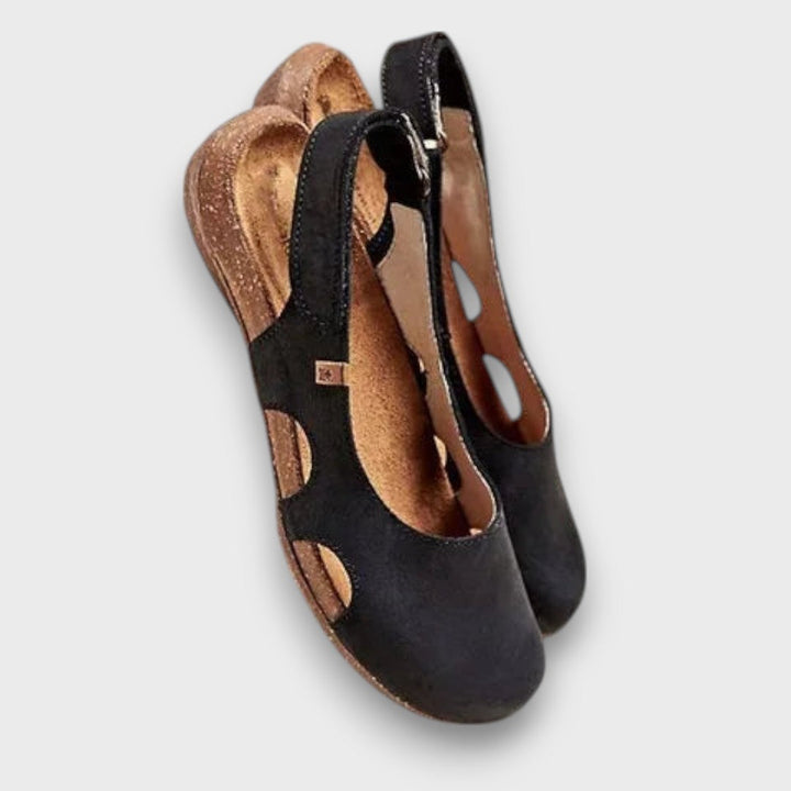 Deloria – Elegant Comfort Sandals