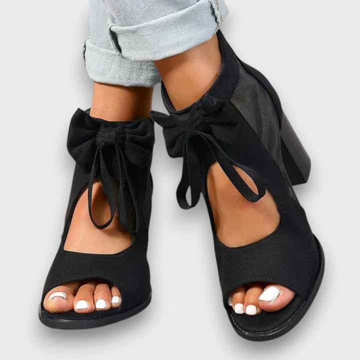 Alviera – Elegant Sandals with Bow and Block Heel
