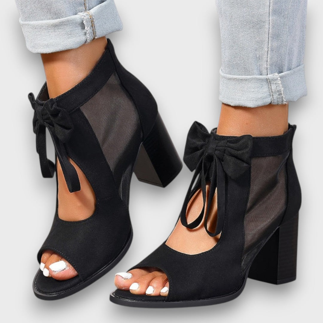 Alviera – Elegant Sandals with Bow and Block Heel