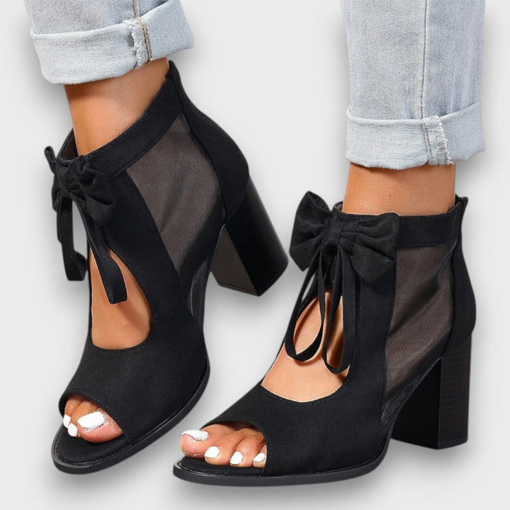 Alviera – Elegant Sandals with Bow and Block Heel